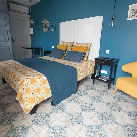 Ma Maison Couette-café