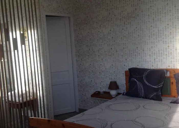 לינה וארוחת בוקר Ma Maison